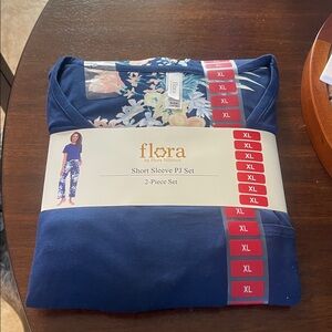 Flora Nikrooz Women's XL Floral Pajama Set-NWT